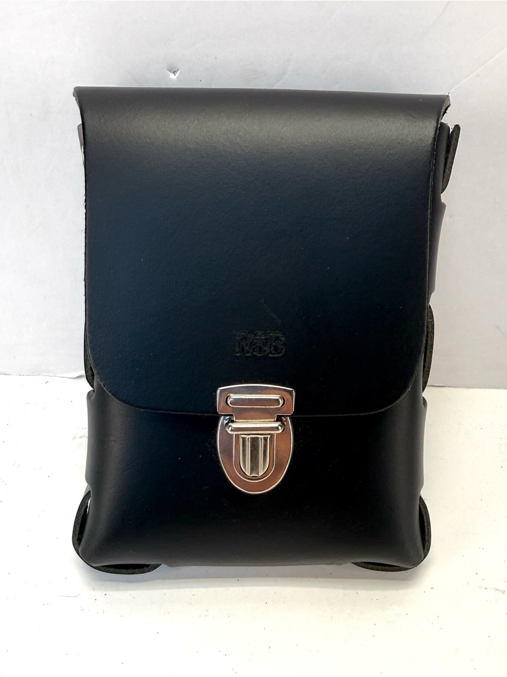 RoB Black Leather Men's Belt Pouch with Silver Clasp